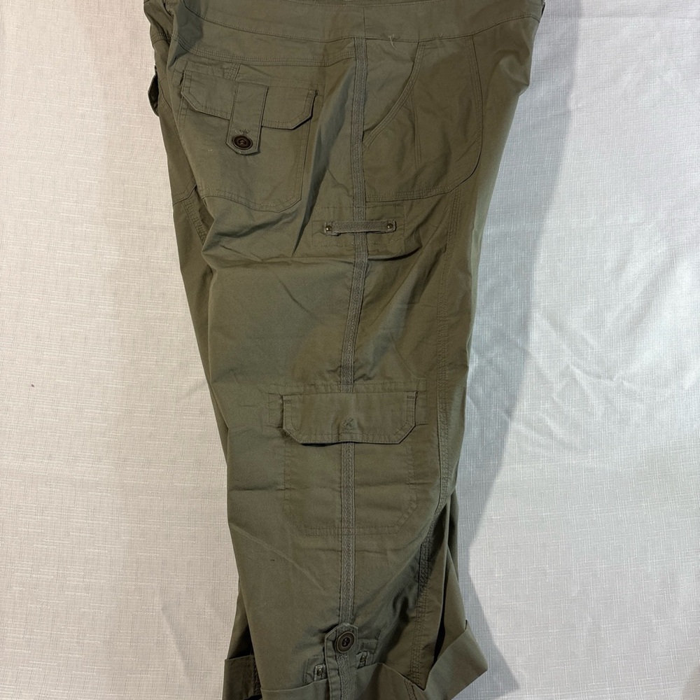 Chico's Sage Green Roll-up Cargo Capris - Picture 6 of 6